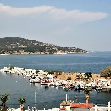 Port View Suites 2 *